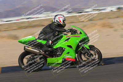 media/Nov-05-2022-SoCal Trackdays (Sat) [[f8d9b725ab]]/Turn 8 Speed Pans (955am)/